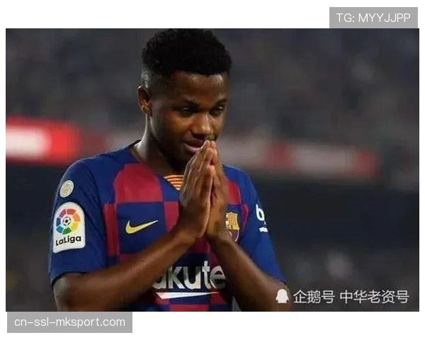 官方：巴萨与17岁天才中场伯纳尔续约至2030年，违约金10亿欧元